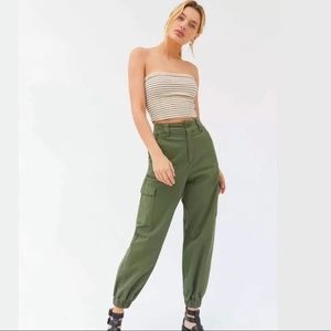 BDG Belted Cargo Trousers In Khaki Green SZ s